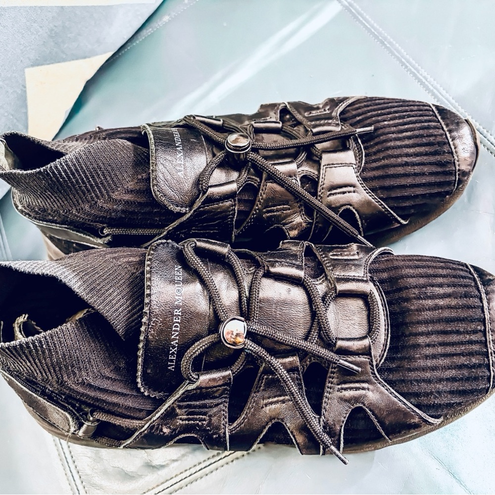 Alexander McQueen Metallic Black Ribbed Sneakers